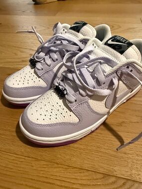 Nike Custom Colors Lilac and White Low-Top Sneakers